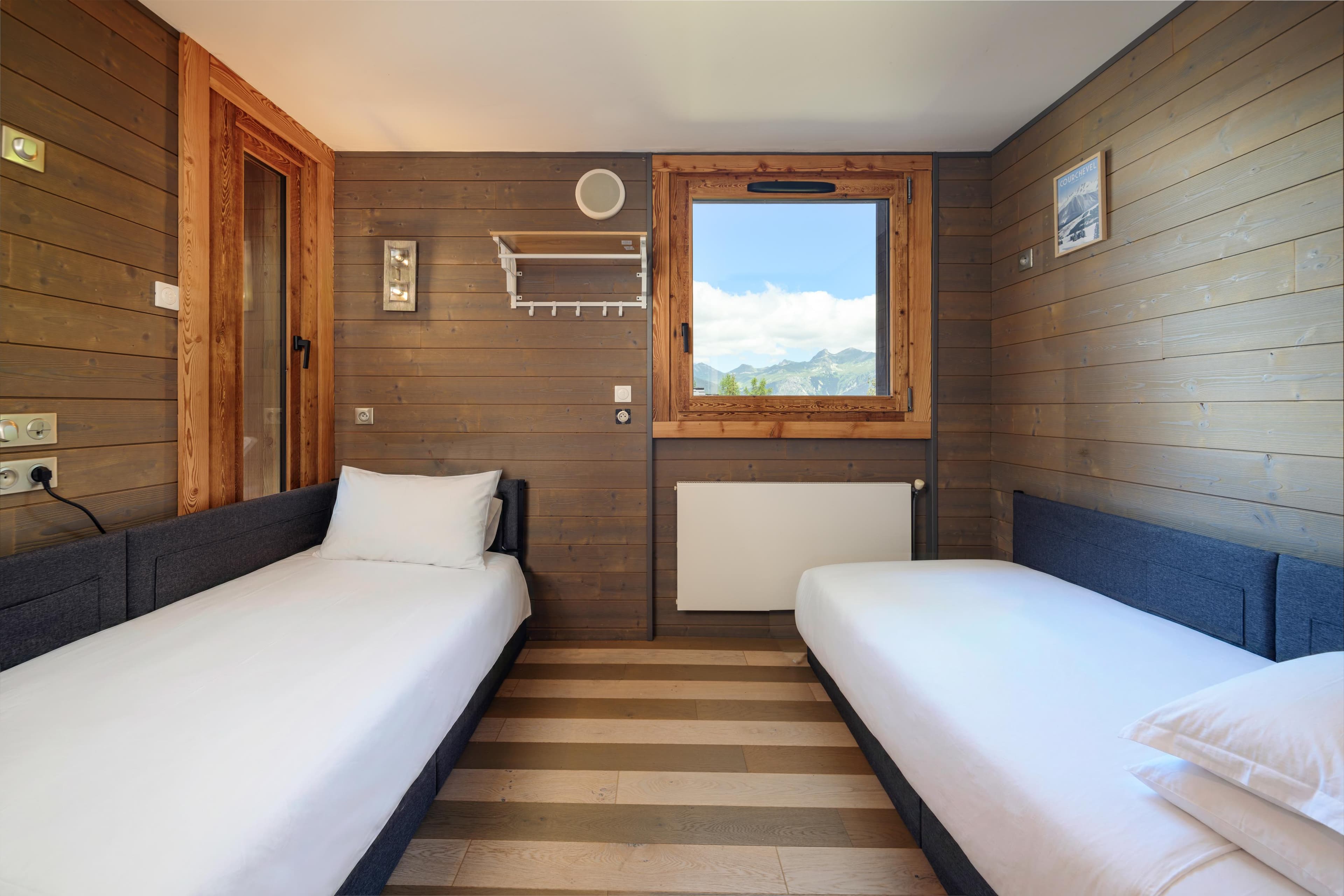 Chambre avec lits simples